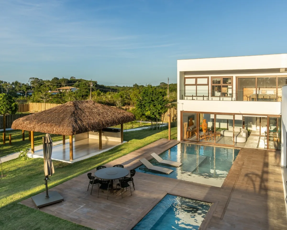 Aluguel por Temporada - Casa em Condomínio em Porto Seguro, Bahia, BA